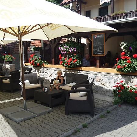 Hotel U Královny Dagmar Karlštejn Exterior foto