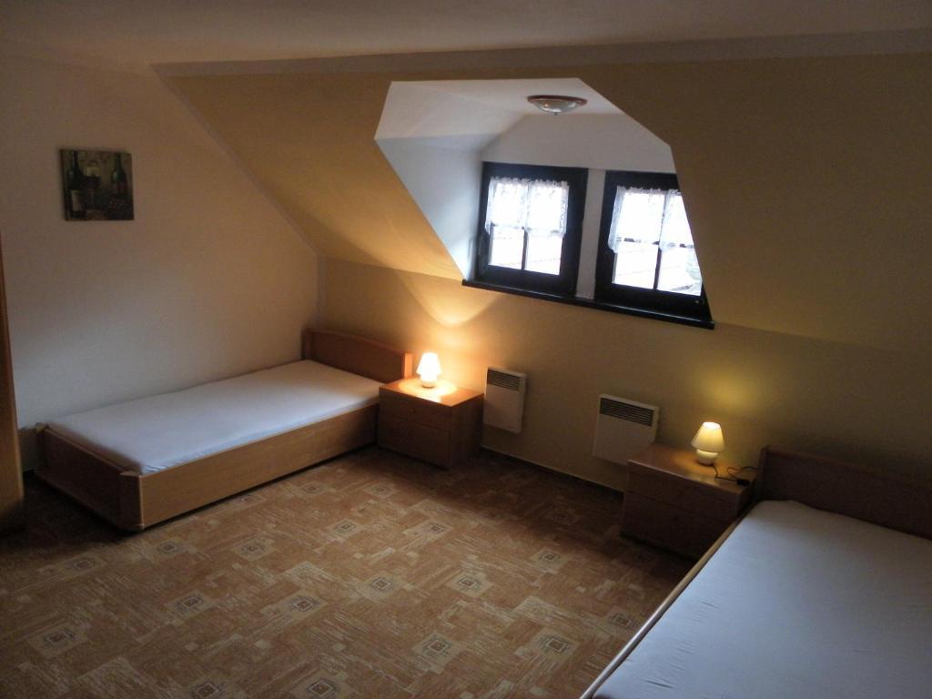 Hotel U Královny Dagmar Karlštejn Habitación foto